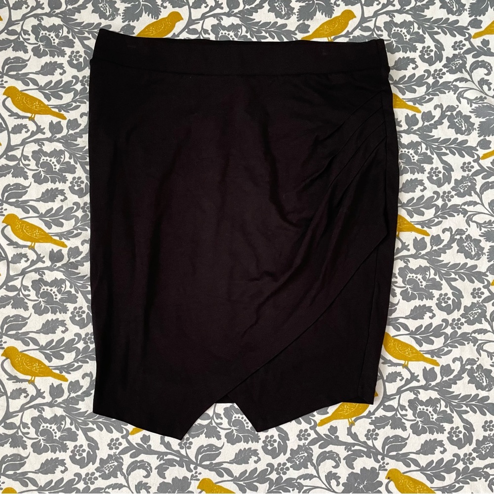 Torrid Black Pull On Stretch Asymmetrical Pencil Skirt EUC Size 2X